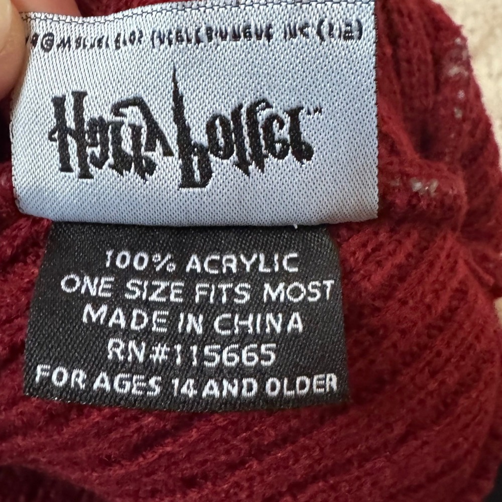 Harry Potter Gryffindor Beanie Hat Burgundy Grey Knit Pom Hogwarts Wizard Adult - Picture 4 of 5